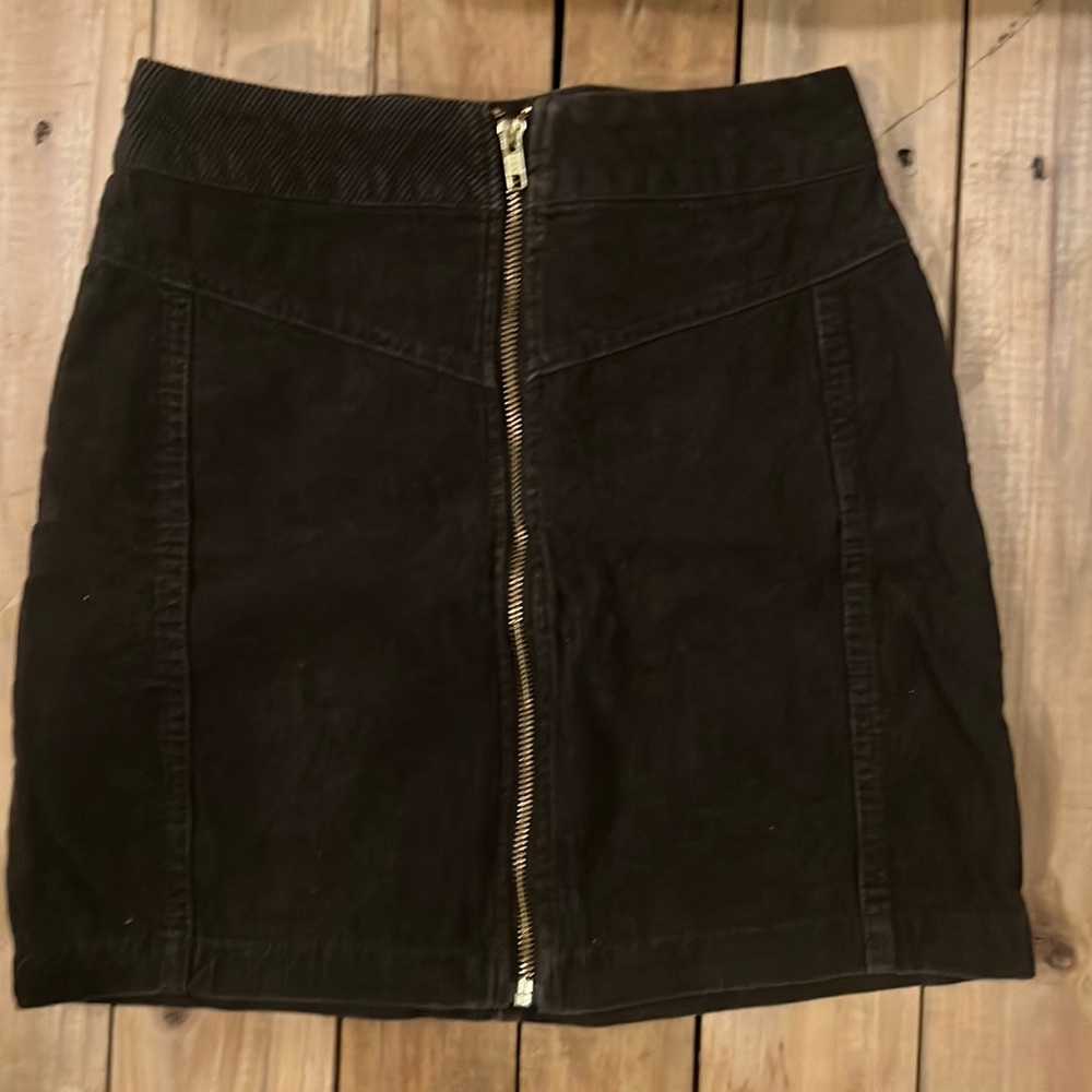 WILD FABLE SKIRT - BROWN corduroy zipper skirt - size 00